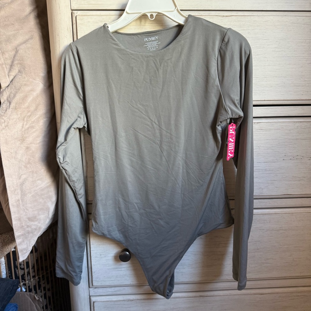 NWT Pumiey Gray Long Sleeve Bodysuit
